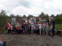 Uczestnicy letniego wypoczynku zorganizowanego przez PTTK Jaworzno